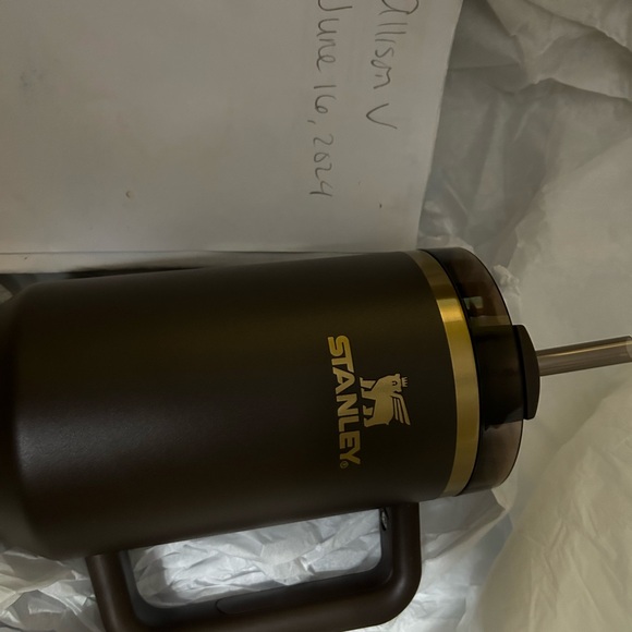 Brand new in Box limited edition chocolate gold Stanley cup - Picture 2 of 3